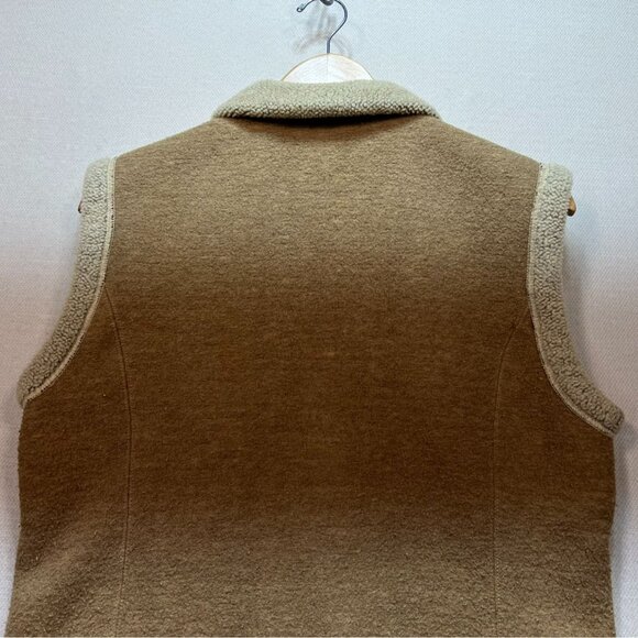Woolrich Womens Fleece Vest Sweater Medium Tan Sherpa Lined Full Zip Outdoors - Picture 9 of 10